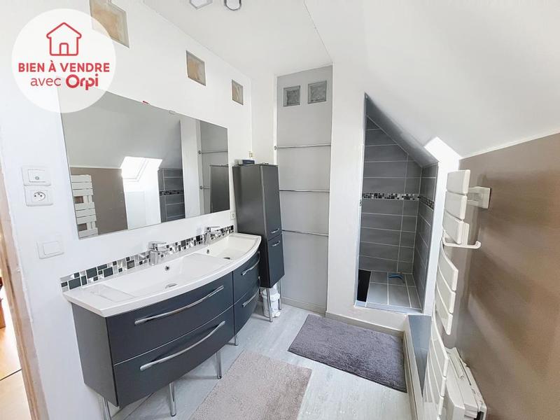 Maison - 170 m² - 8 pièces