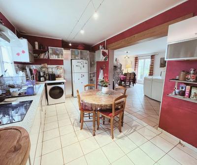 Maison - 145 m² - 7 pièces