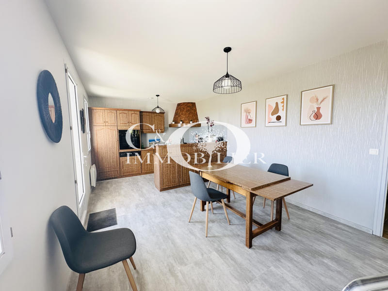 Maison - 104 m² - 5 pièces