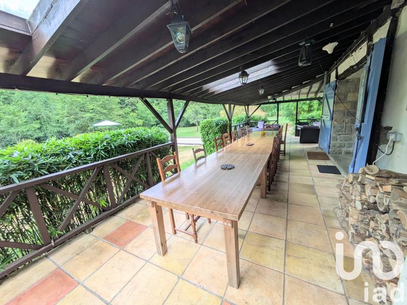 Maison - 303 m² - 19 pièces