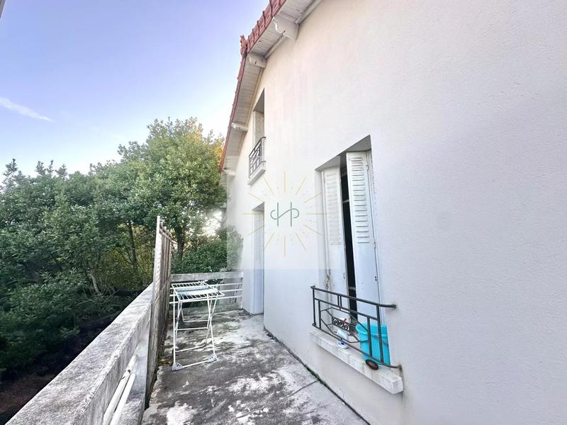 Maison - 150 m² - 9 pièces