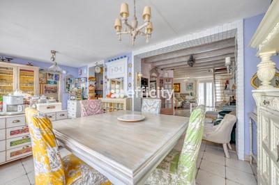 Pavillon - 130 m² - 5 pièces