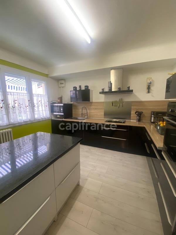 Maison - 160 m² - 8 pièces