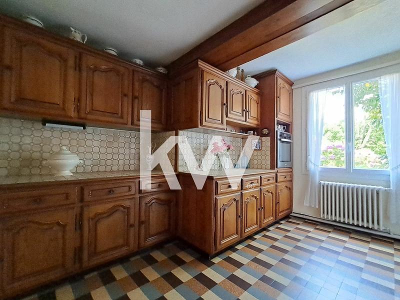 Maison - 381 m² - 10 pièces