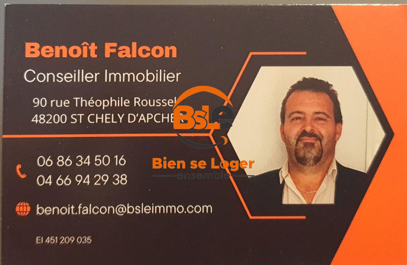 Maison - 235 m² - 12 pièces