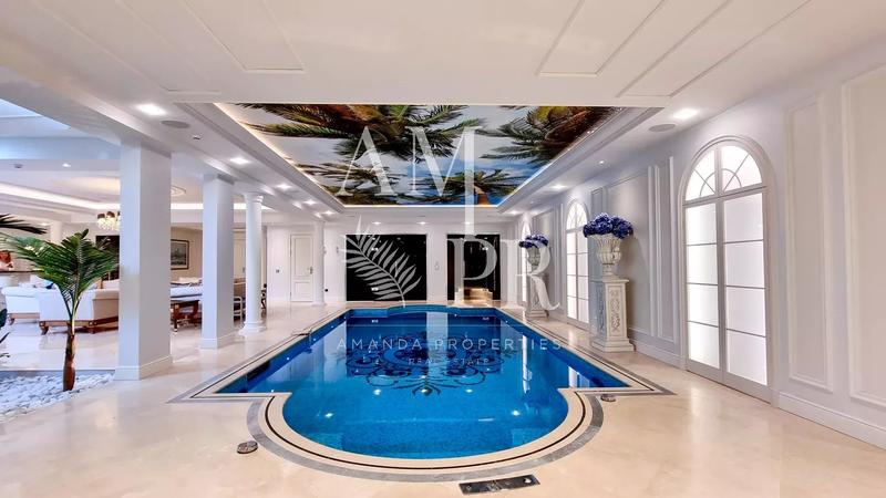 Propriété - 900 m² - 12 pièces