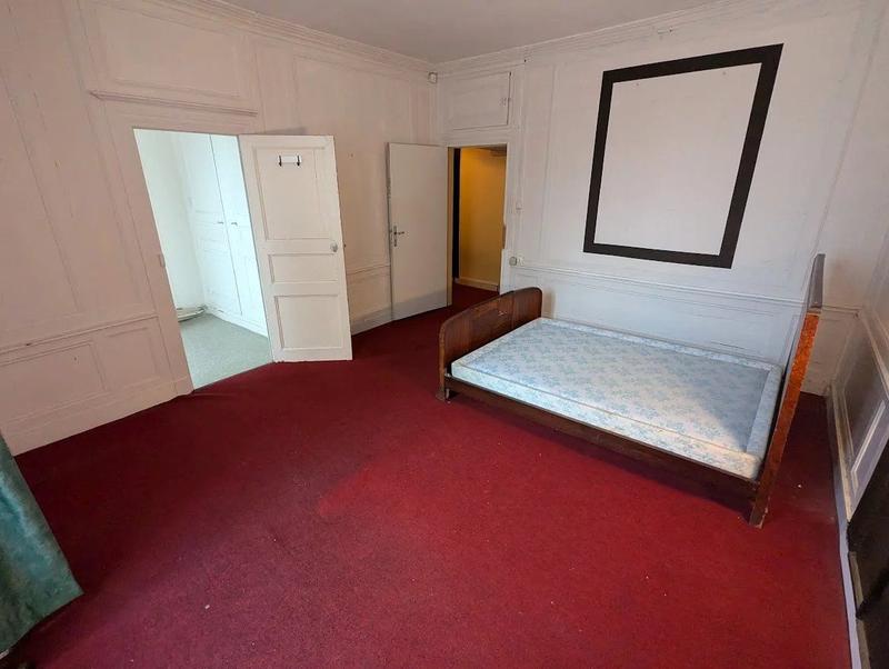 Maison - 200 m² - 7 pièces