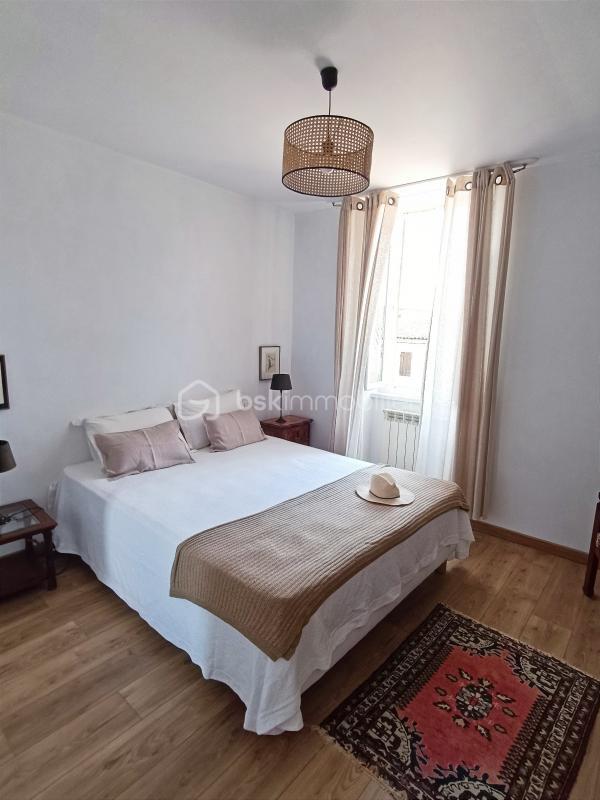 Maison de village - 278 m² - 12 pièces