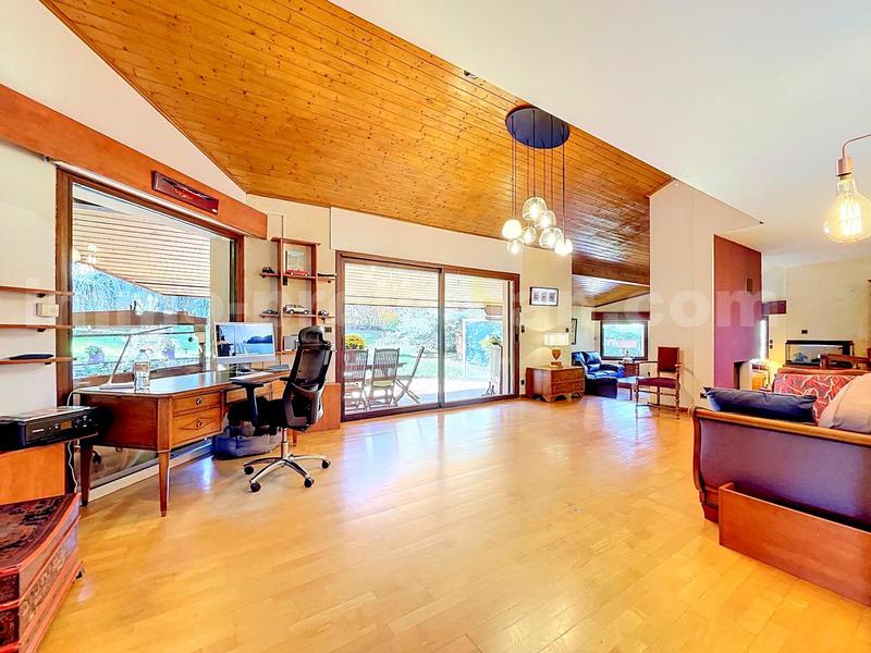 Maison - 192 m² - 5 pièces