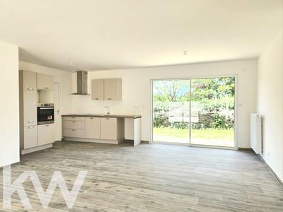 Maison - 96 m² - 4 pièces