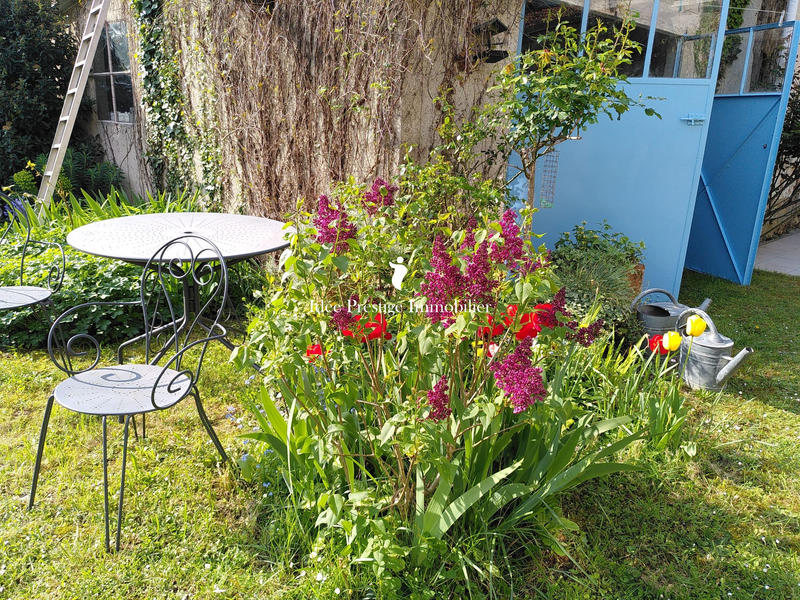 Maison - 233 m² - 11 pièces