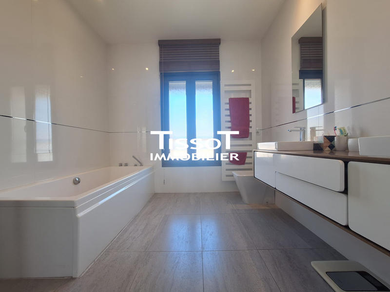 Duplex - 175 m² - 6 pièces