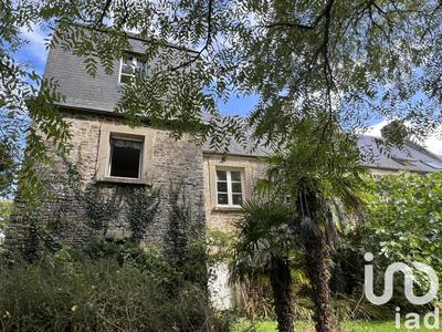 Maison - 438 m² - 16 pièces