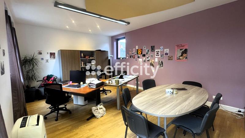 Bureau - 636 m² - 10 pièces