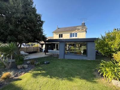 Maison - 127 m² - 5 pièces