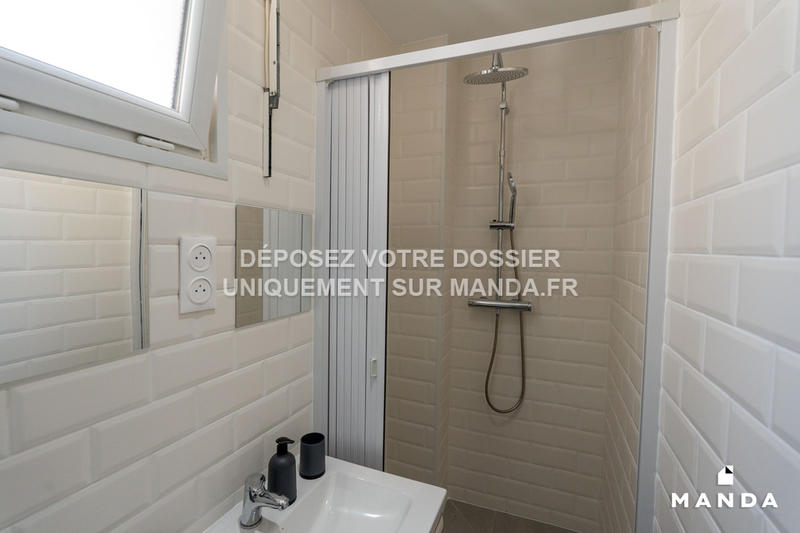 Chambre - 11 m² - 4 pièces