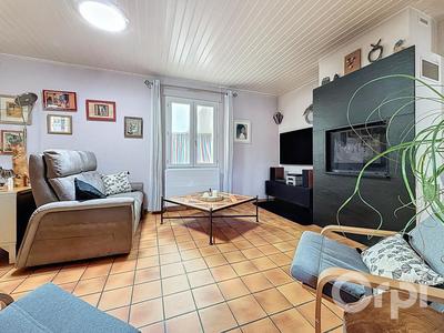 Maison - 94 m² - 4 pièces