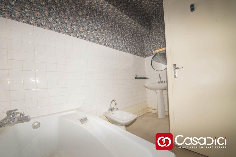 Immeuble - 247 m² - 4 pièces