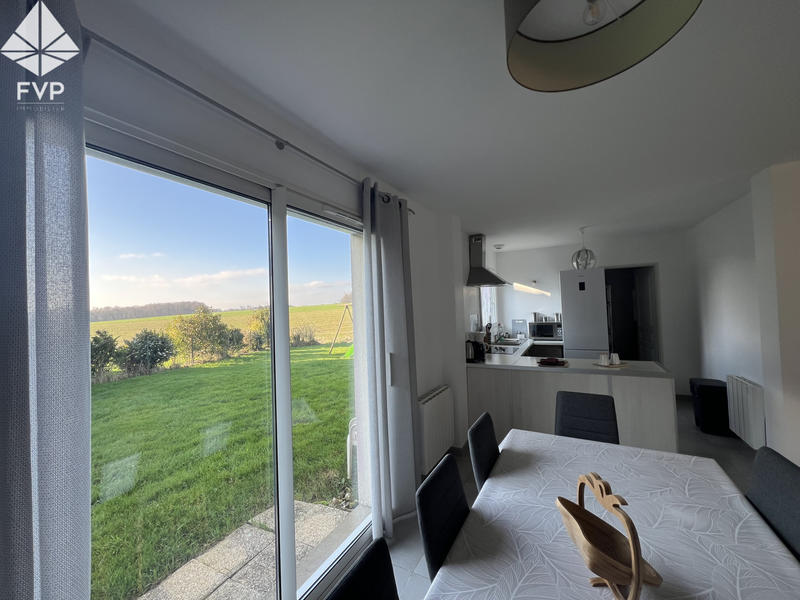 Maison - 104 m² - 5 pièces