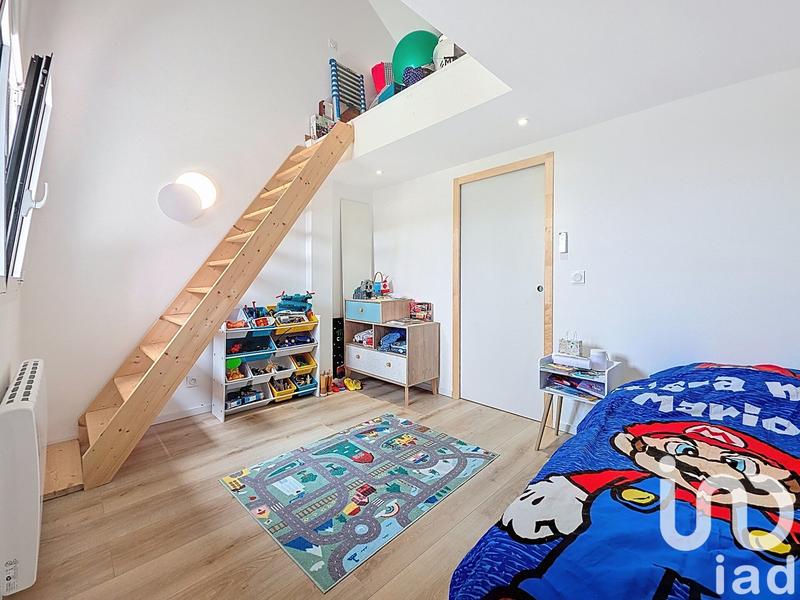 Maison - 212 m² - 7 pièces