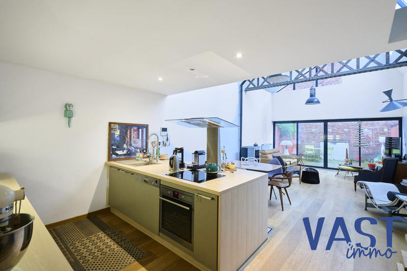 Loft - 127 m² - 4 pièces