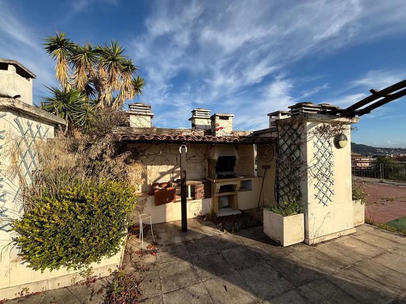 Appartement - 144 m² - 4 pièces