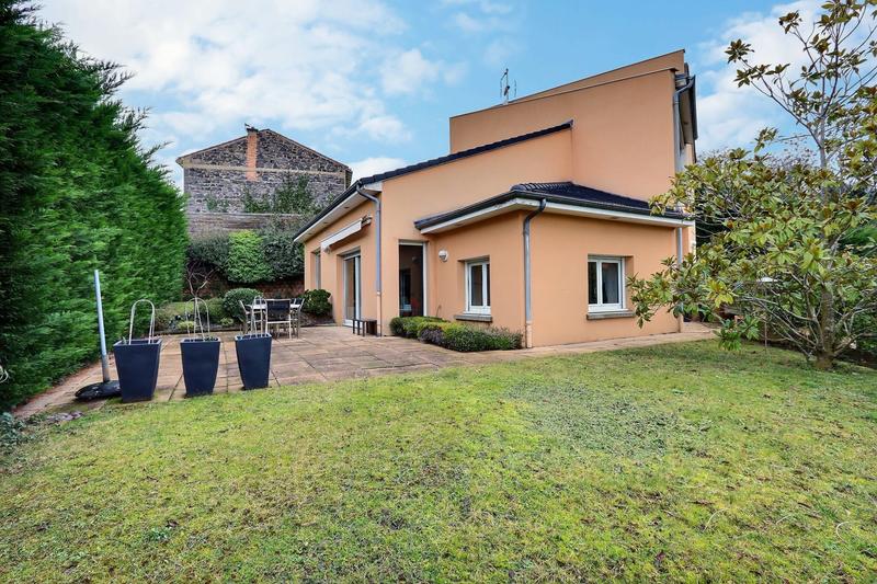 Villa - 160 m² - 6 pièces