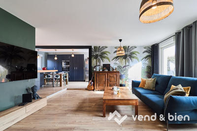 Maison - 102 m² - 5 pièces