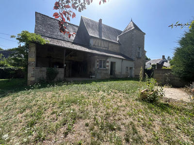 Demeure - 248 m² - 7 pièces