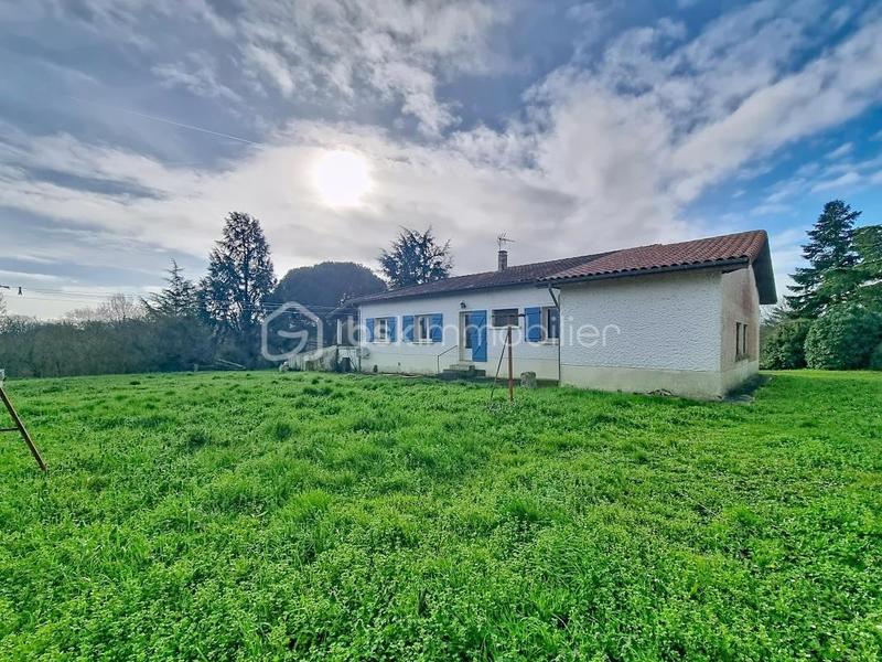 Maison traditionnelle - 108 m² - 6 pièces