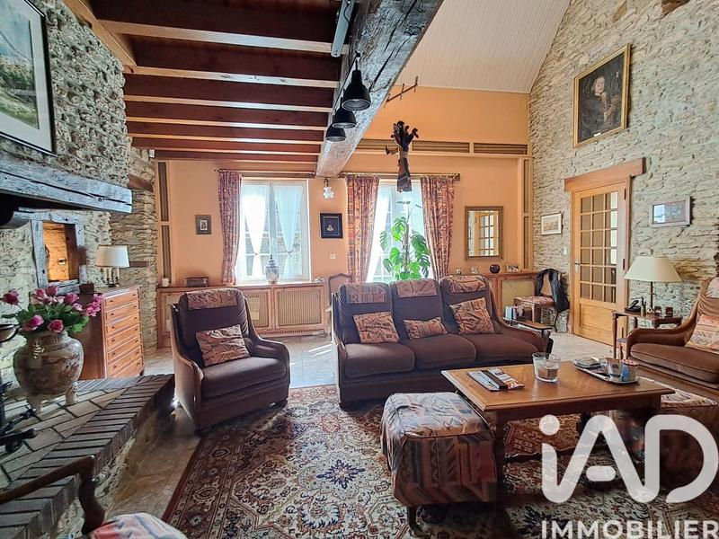 Maison - 200 m² - 8 pièces