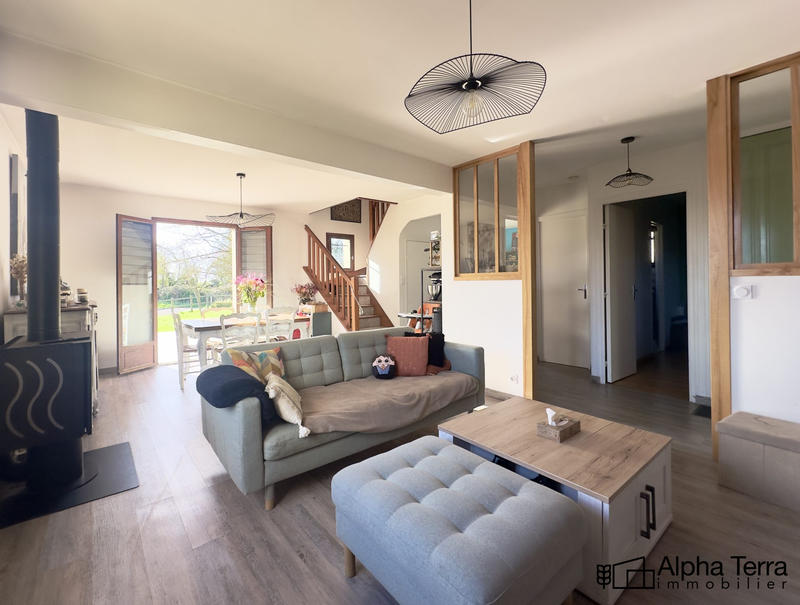 Maison - 95 m² - 5 pièces