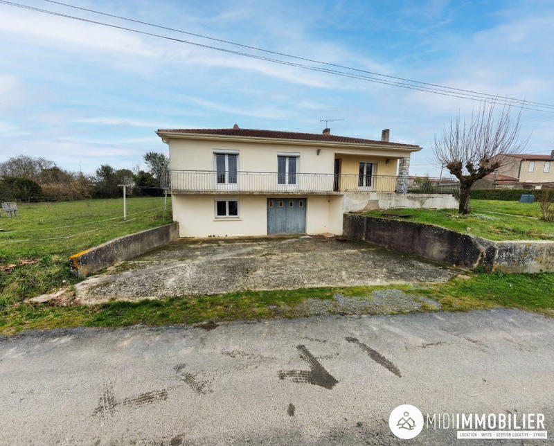 Maison traditionnelle - 95 m² - 4 pièces