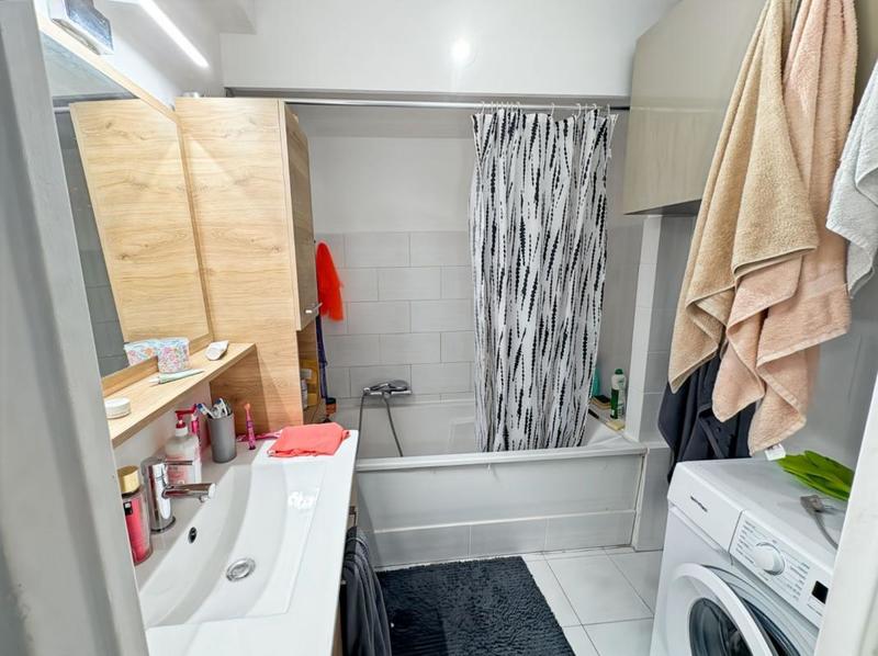 Appartement - 82 m² - 4 pièces