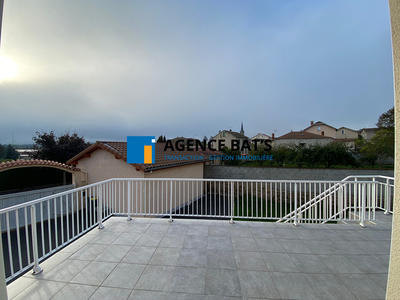 Maison - 235 m² - 6 pièces