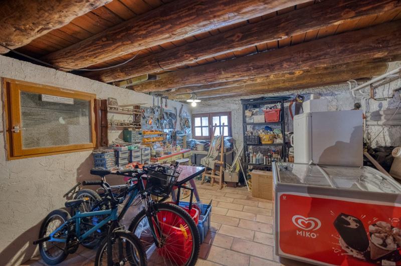 Maison - 318 m² - 5 pièces