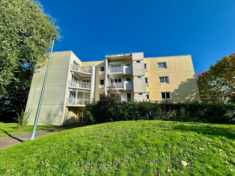 Appartement - 97 m² - 4 pièces