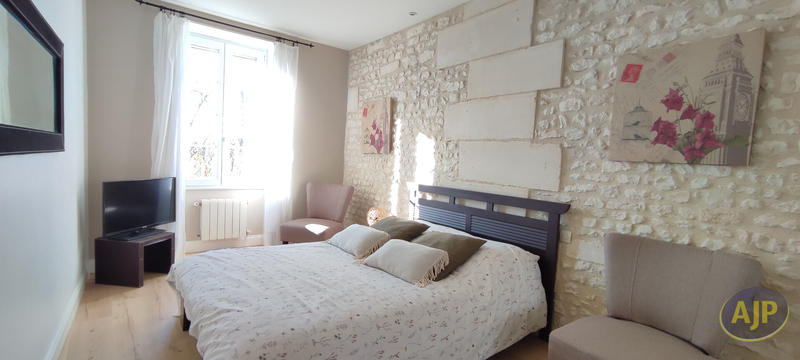 Maison - 281 m² - 9 pièces