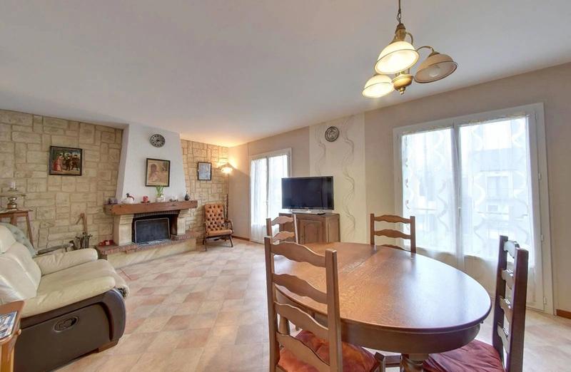 Maison - 82 m² - 6 pièces