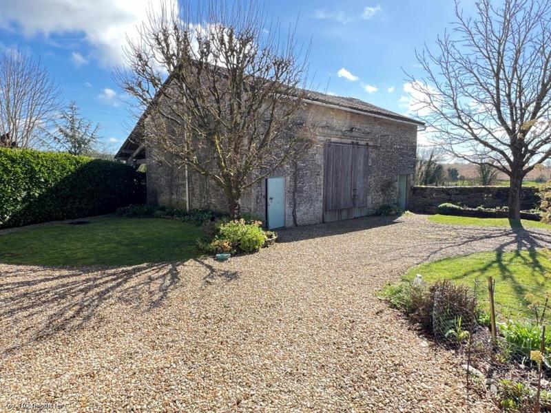 Maison en pierre - 125 m² - 4 pièces