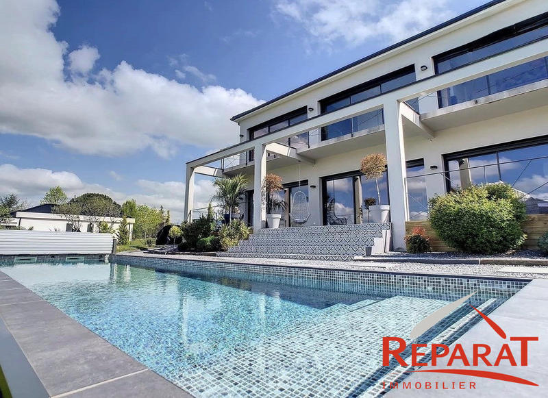 Maison contemporaine - 182 m² - 6 pièces