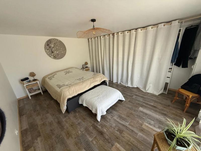 Maison - 360 m² - 12 pièces