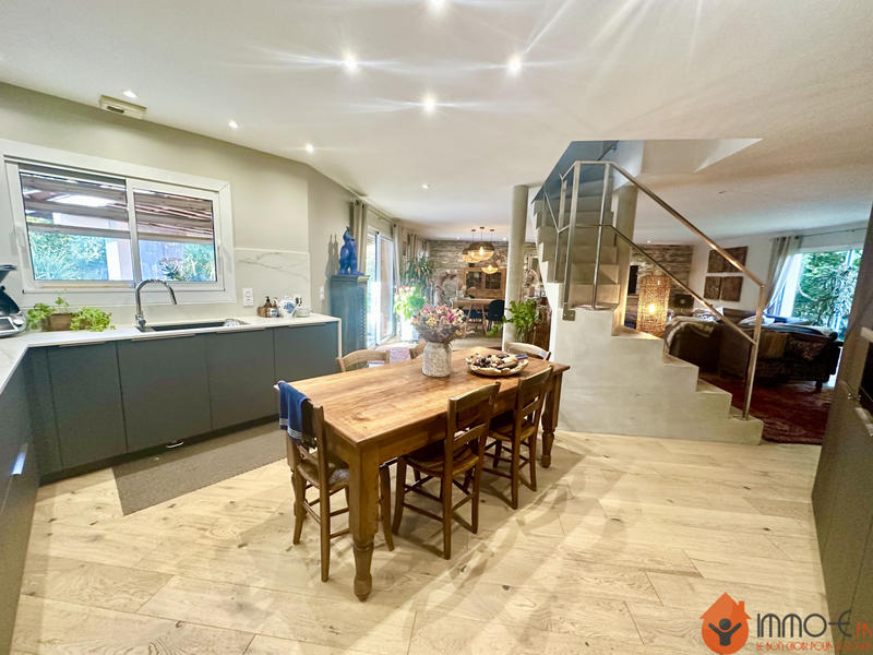 Maison - 188 m² - 5 pièces