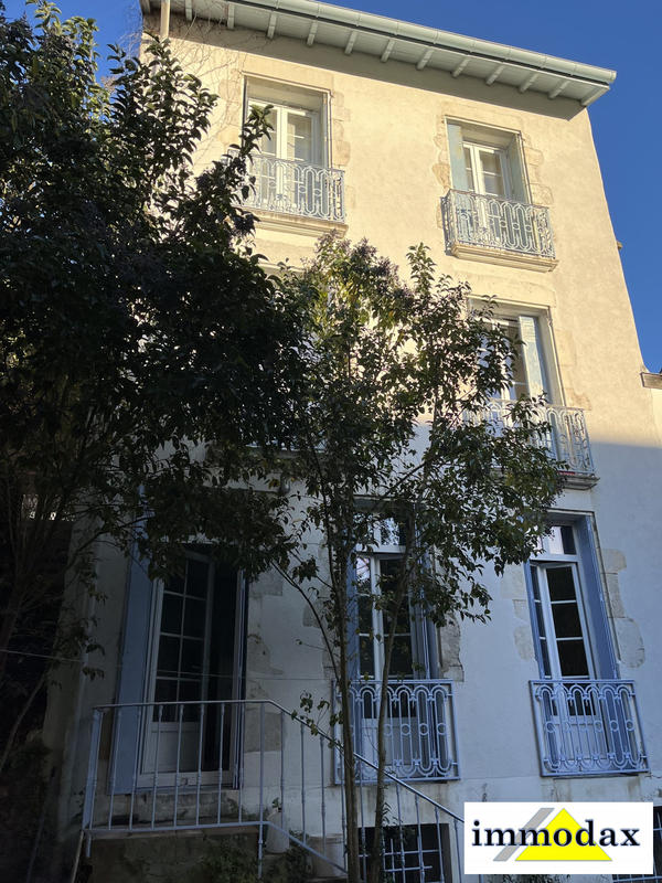 Appartement - 75 m² - 3 pièces