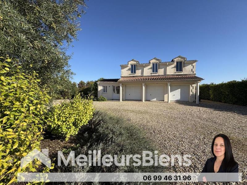 Maison - 265 m² - 10 pièces