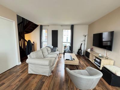 Chambre - 10 m² - 5 pièces