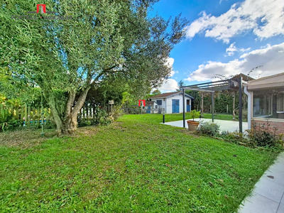 Maison traditionnelle - 145 m² - 6 pièces