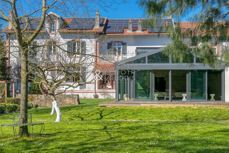 Mas - 432 m² - 8 pièces