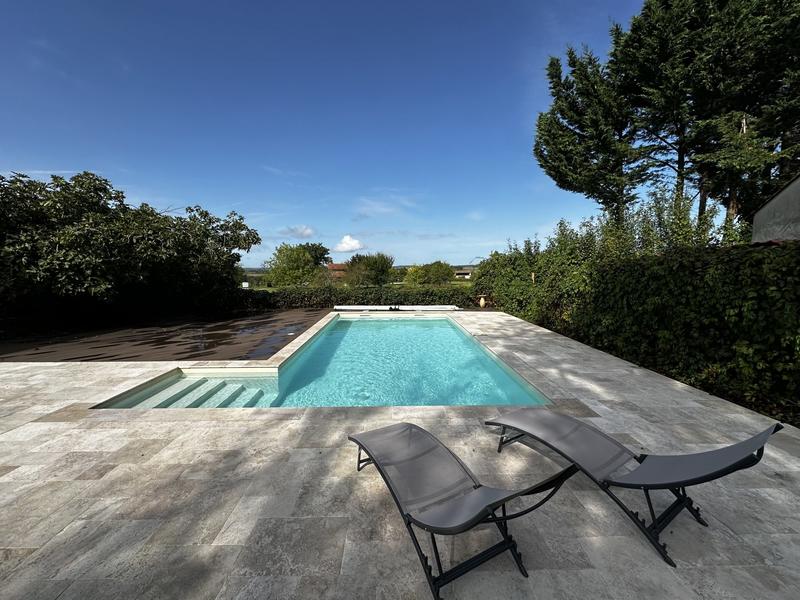 Maison traditionnelle - 178 m² - 6 pièces