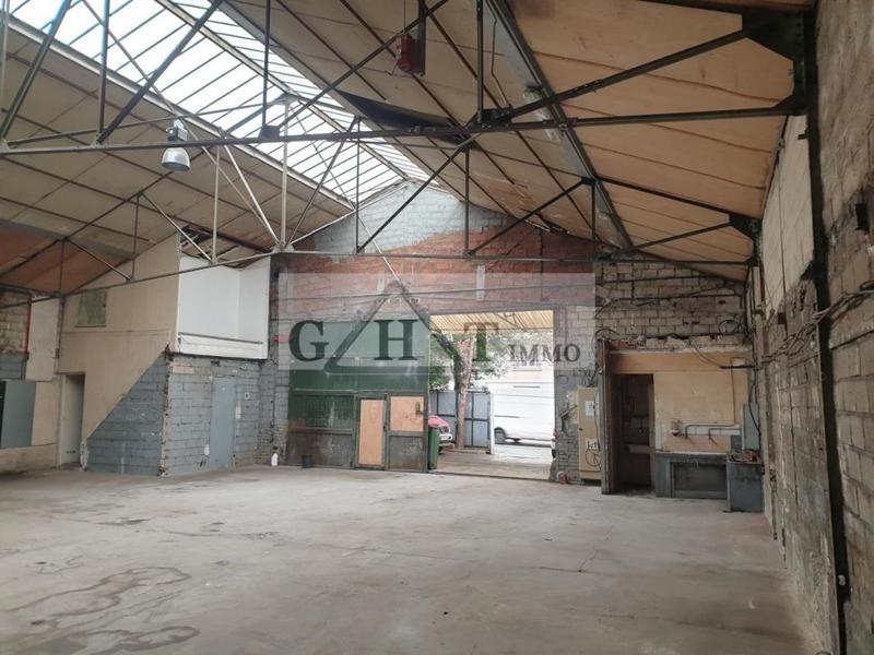 Entrepôt - 315 m²